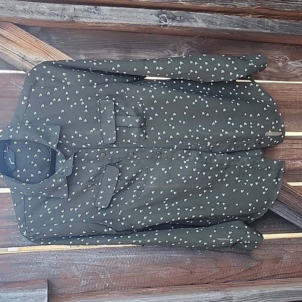 Gru Olive Green Print Top, Pre-loved in EC, Sz. S